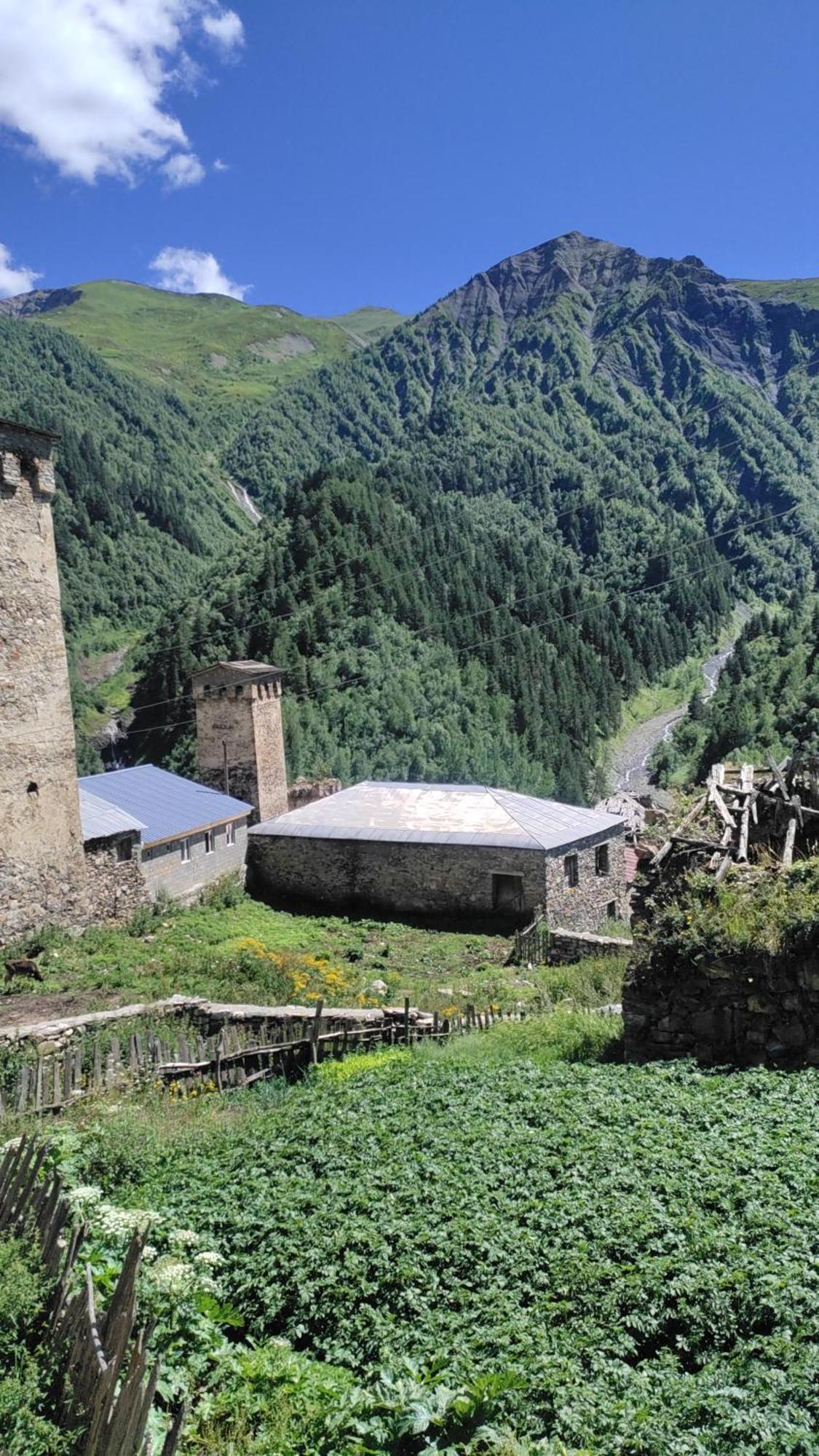 Guest House "Betqil" Adishi Екстериор снимка