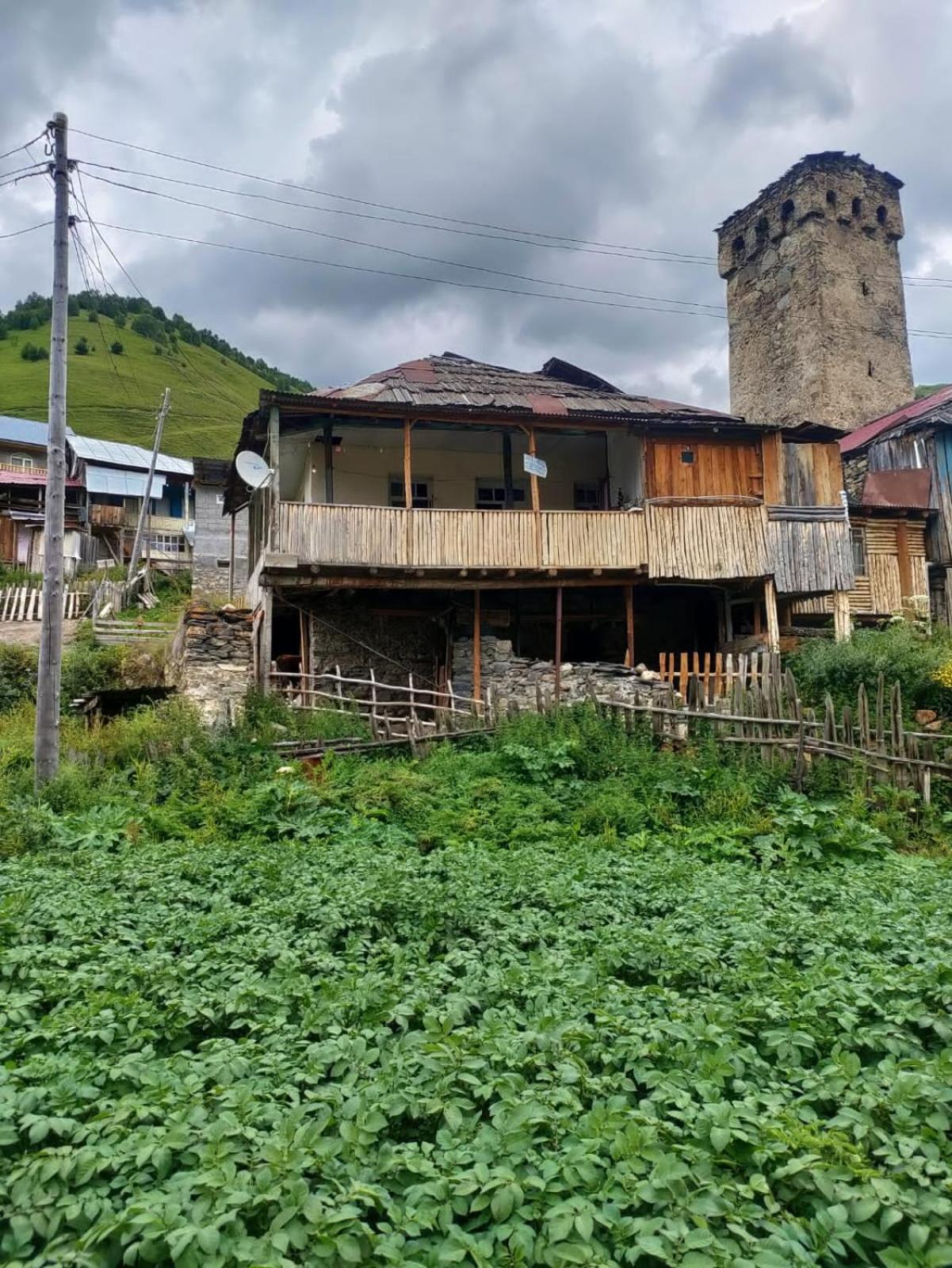 Guest House "Betqil" Adishi Екстериор снимка