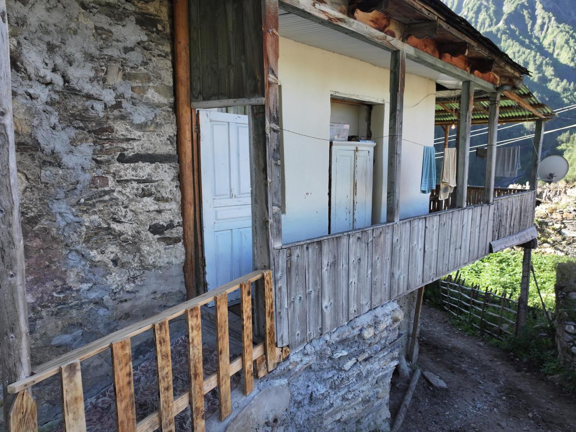 Guest House "Betqil" Adishi Екстериор снимка